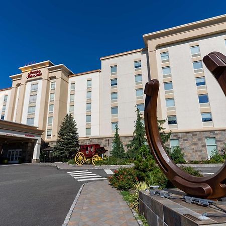 Hampton Inn & Suites Staten Island Ню Йорк Екстериор снимка
