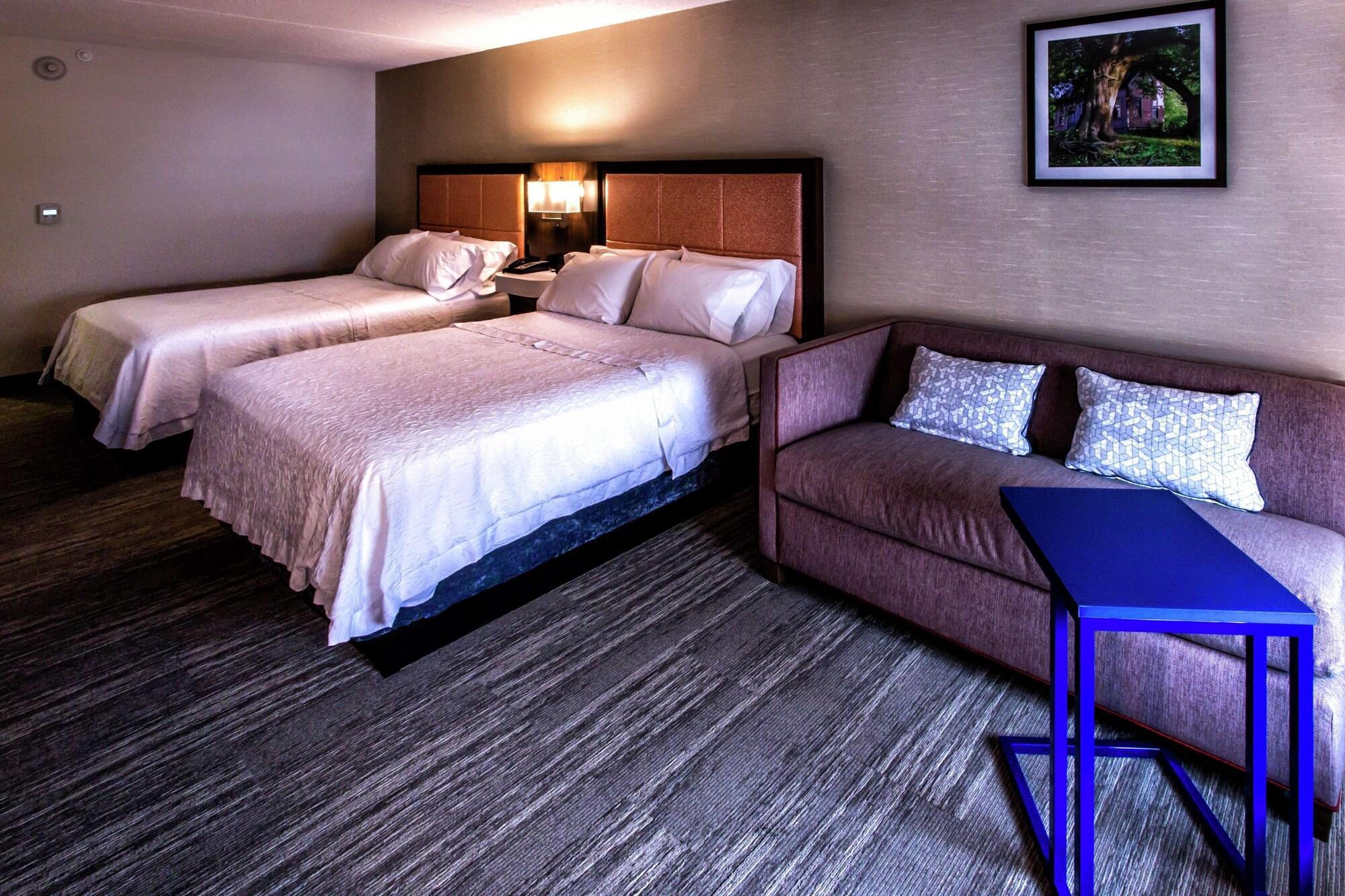 Hampton Inn & Suites Staten Island Ню Йорк Екстериор снимка